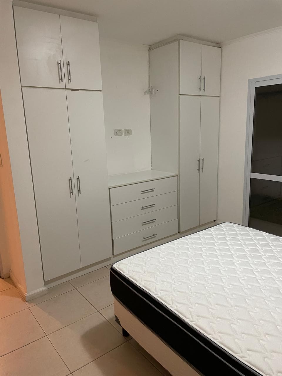 CASA EN ALQUILER – ZONA HOSPITAL — foto 4